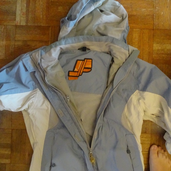 EUC POWDERROOM SNOW BOARDING JACKET - Picture 3 of 3